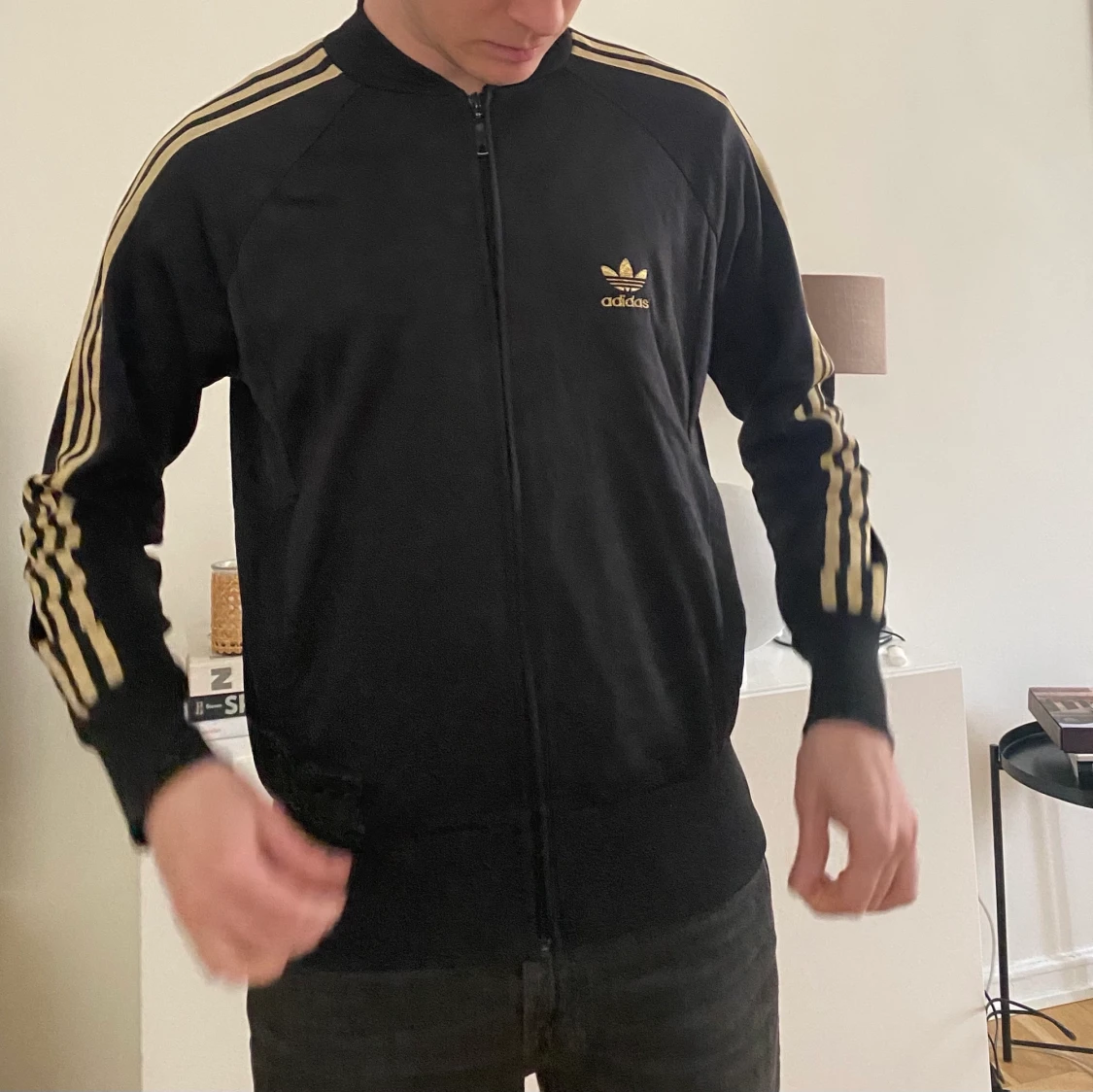 Adidaströja svart/guld herrmodell - 90