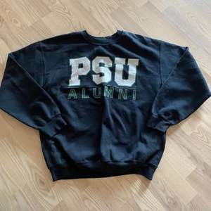 Vintage sweaters - 1 för 300 + frakt, 2 för 500 + frakt, 3 för 650 + frakt 