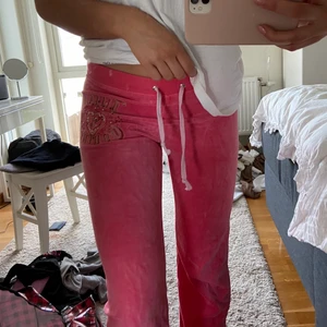 Juicy couture  - Mjukisbyxor från juicy couture kids stl L men passar en vuxen xs/s. Köpare står för frakt. 