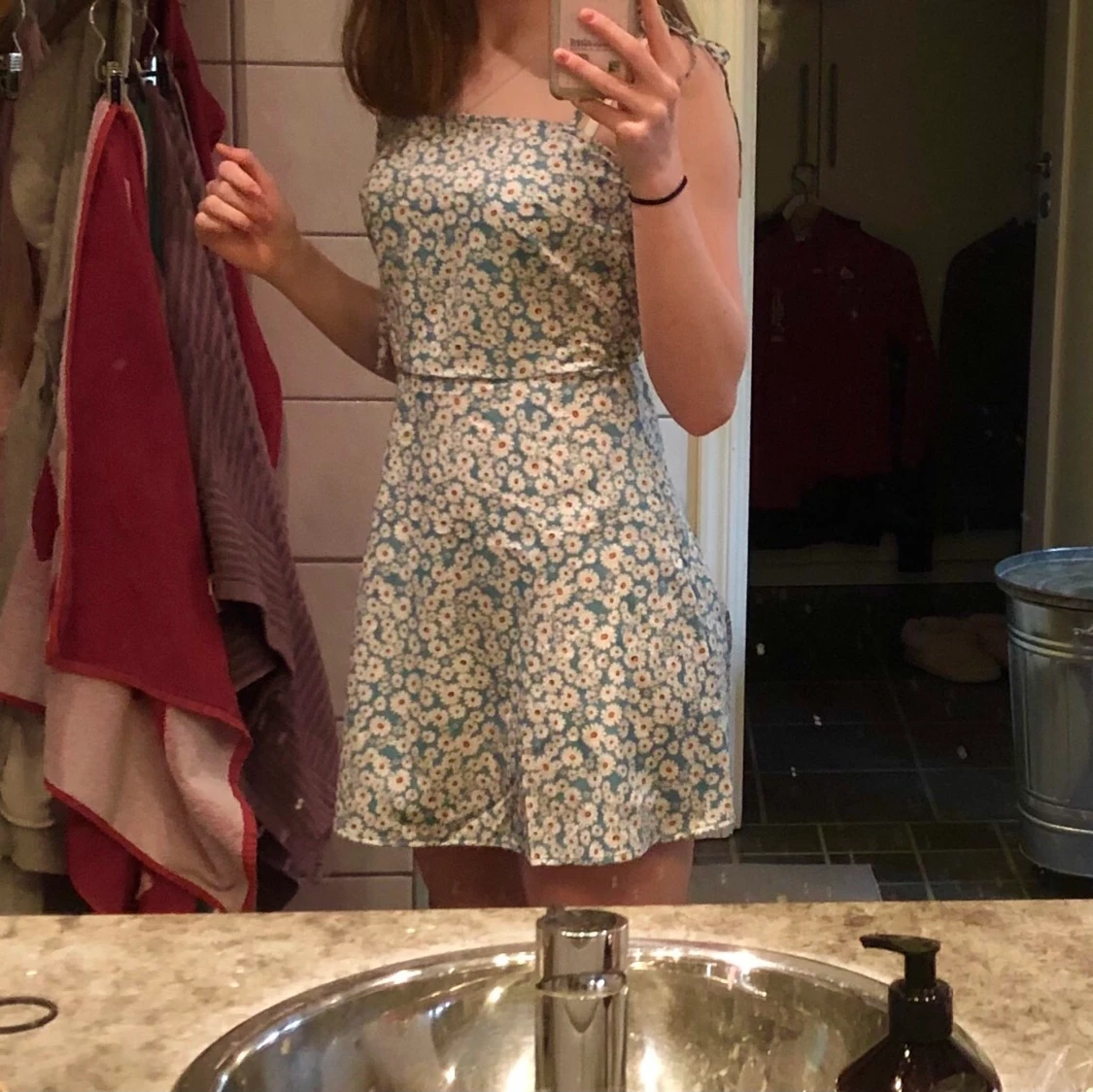 Blommig klänning  - 91