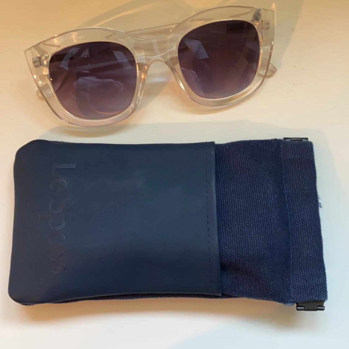 Les Specs Runaways - 91