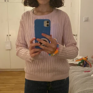 Rosa hampton republic tröja  - säljer denna hampton republic tröjan som inte har kommit till användning. inga defekter eller hål. ny skick! 💕💕