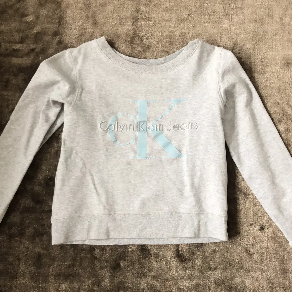 Tröja, sweatshirt från Calvin Klein - Strl XS. Tröjor & Koftor.