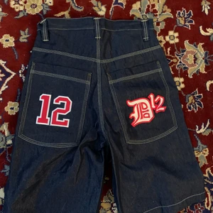 shorts - feta jeans shorts som är nästintill oanvända, strl 24