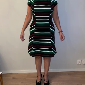 Ny Michael Kors klänning  - Äkta och ny Michael Kors Klänning säljs bara för 1000 kronor. 