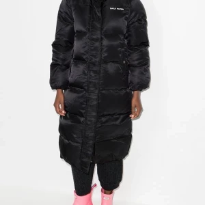 Daily paper puffjacka - Som ny knappt använd Stl L