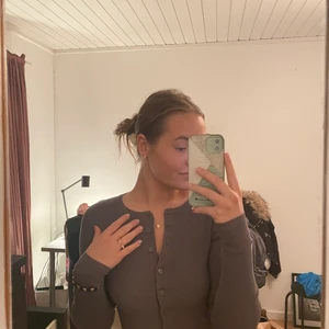 Zara kofta - Kofta från zara som aldrig är använd. Storlek S. Pris exklusive frakt🤍