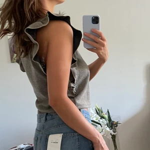 Topp från zara - Storlek M, använd 1 gång.