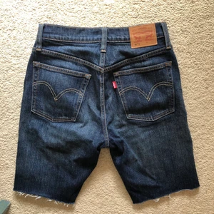 Levi’s shorts  - Snygga Levi’s shorts, modell 501 skinny. Waist 26🌸