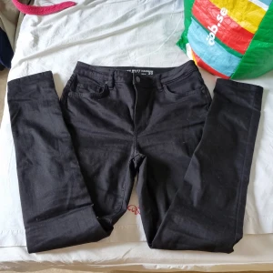 Cubus pants - Storlek 30 från cubus 