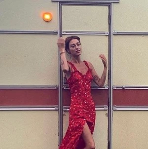 Realisation Par Juliet klänning  - Supersnygg klänning som ser ut den från Realisation Par. Första bilden är min. Säljer den pga den är lite för stor för mig. Storlek S men passar nog även M. 