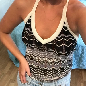 Mönstrad topp - Superfin mönstrad topp från missoni. I princip aldrig använd och i mycket bra skick. Frakt tillkommer 💕