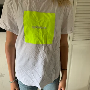 Storlek M  - Köpt i Italien använd ganska mycket men fin och bra kvalitet på den  den är större i storleken 