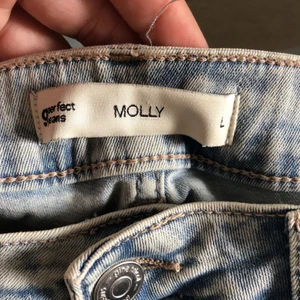 Gina trico jeans, skinny i storlek L - Använd 3 gånger 