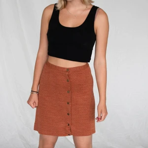 Kjol - SÄLJS VIA INSTAGRAM (@RIASSECONDHAND)