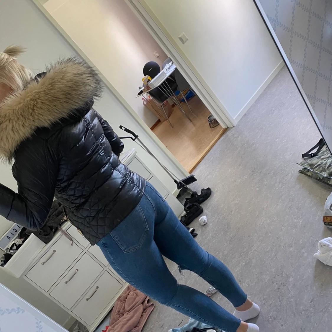 Rock and blue jacka  - 90