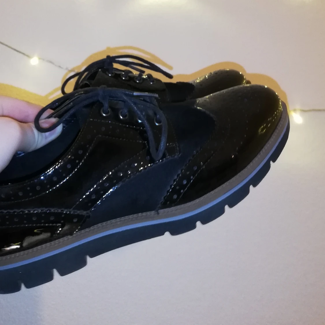 Helsvarta skor strl 40