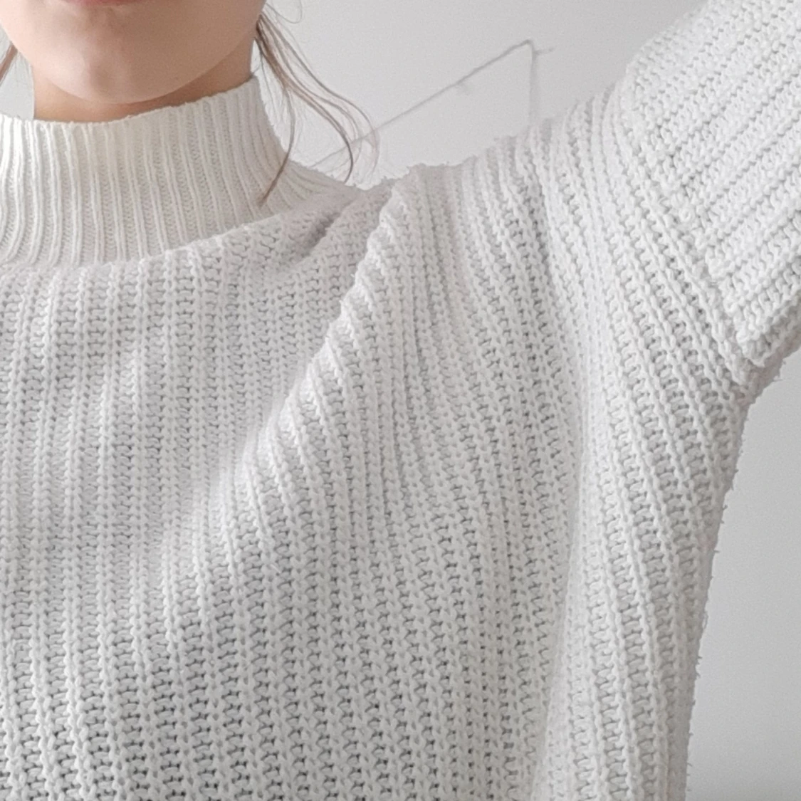 Vit stickad tröja  - 90