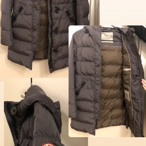 Jacka  - En jätte fin jacka i perfekt skick inga fläck eller hål, original pris 5000 kr, det är em italienskt märke. 