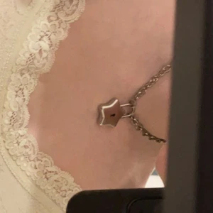 supersött halsband - från dollskill, köpt 2019 tror jag :) bra skick, supergulligt 