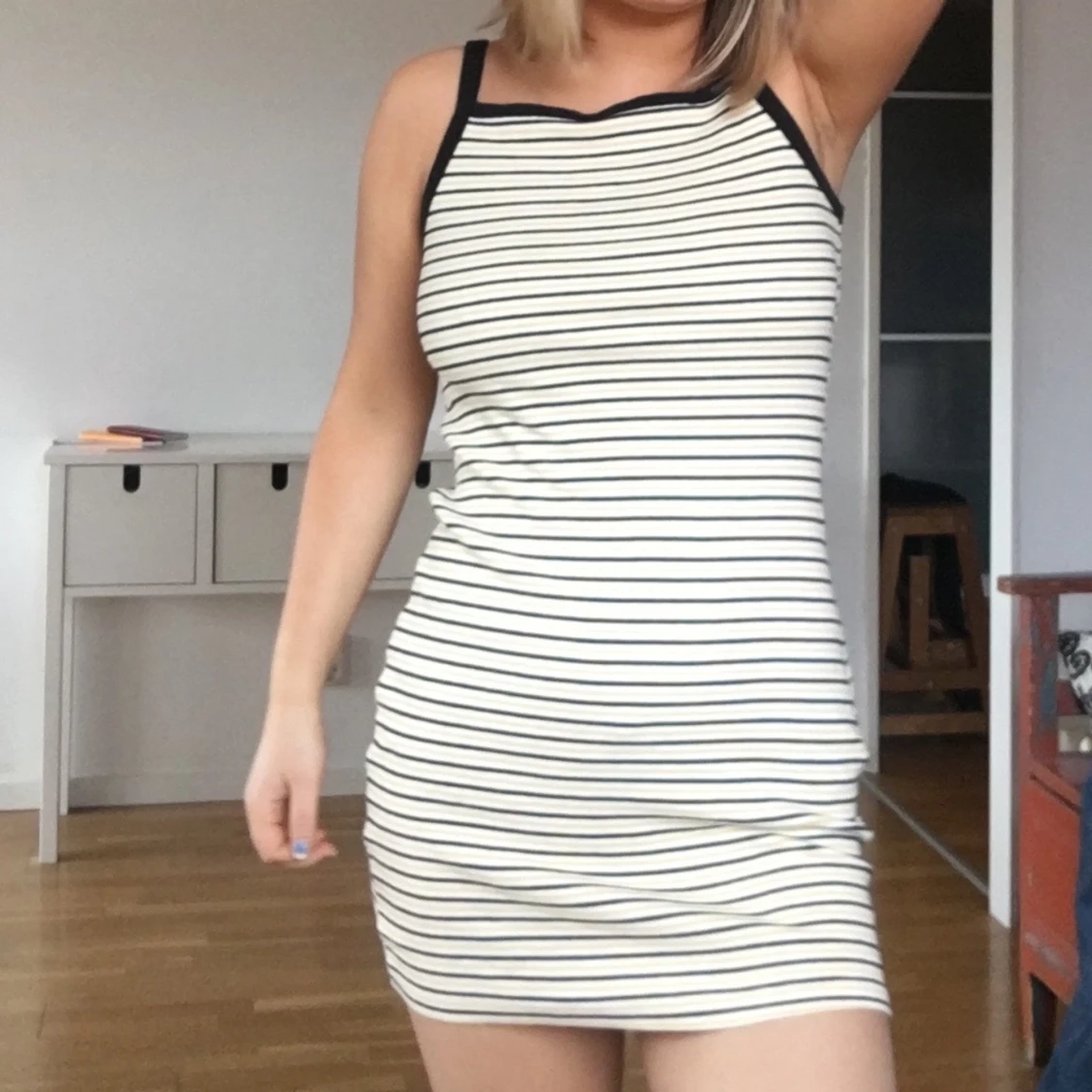 Snygg färgglad kortklänning!  - 91