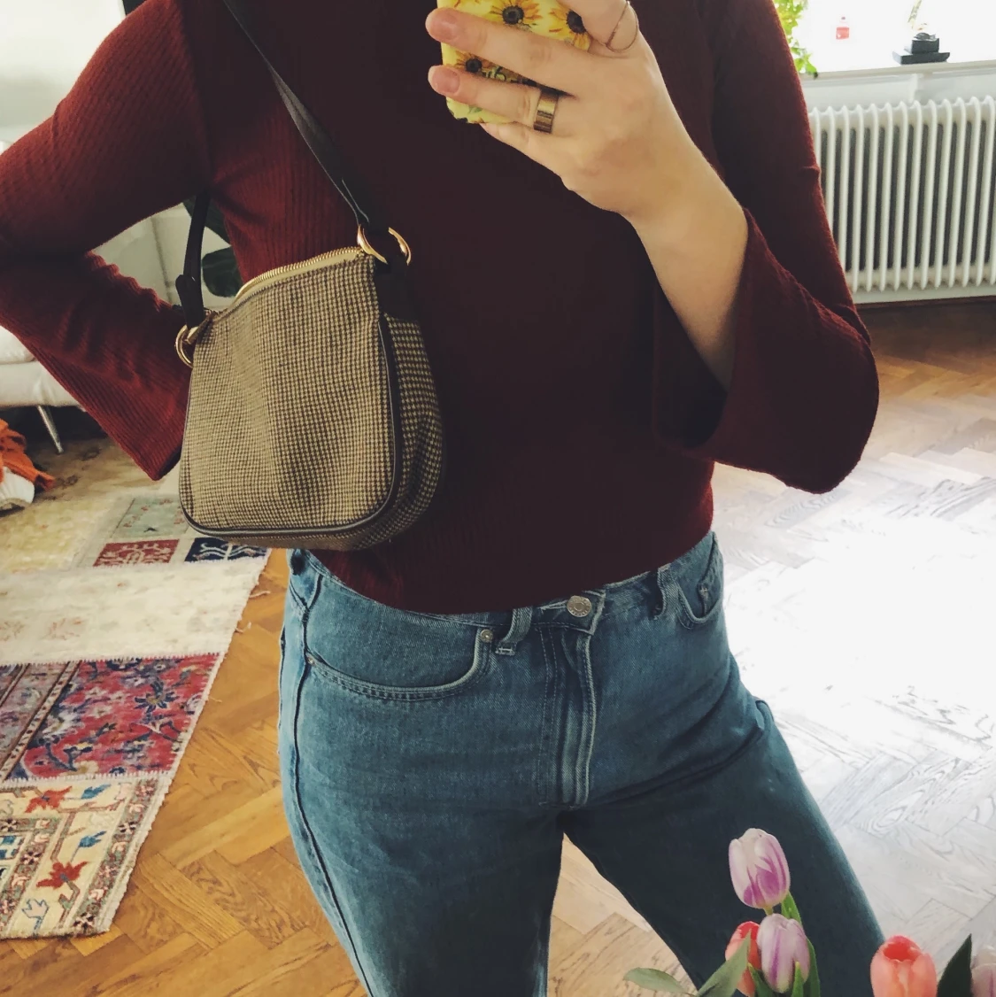 Vinröd Pull&Bear tröja i storlek S