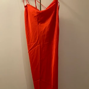 Röd klänning str Xs/S - Helt ny 