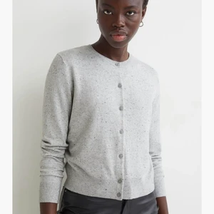 Finstickad kofta - En stickad kofta från hm