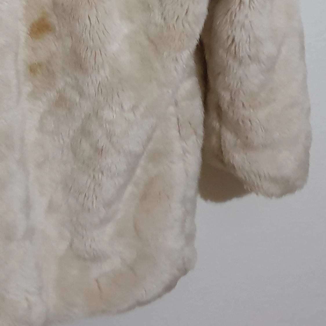 Lindex fluffy coat size L - 91
