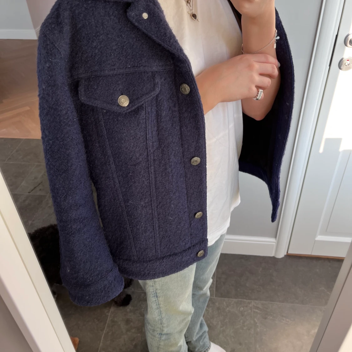 Mörkblå jacka från weekday - 90