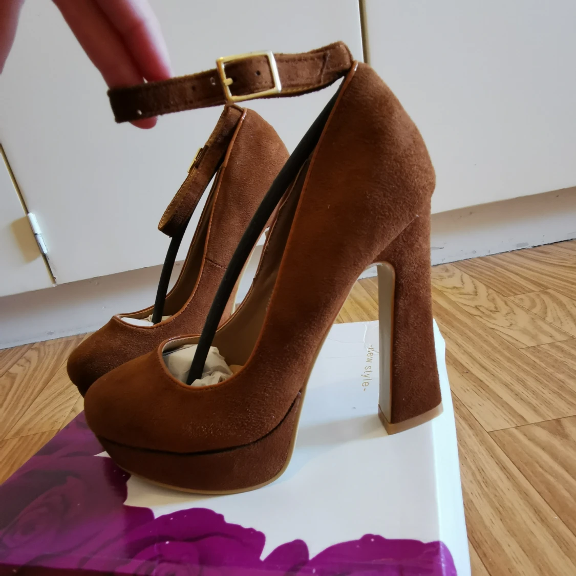 Bruna klackskor  - 90