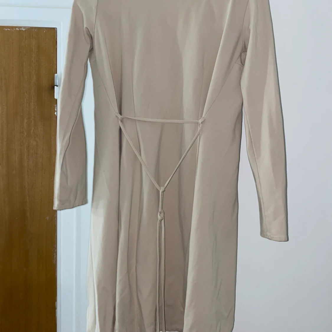 Beige trenchcoat - 90