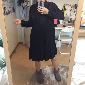 Zara - Fin klänning. Aldrig använt 