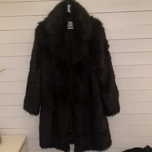 Na-Kd Jacka  - Svart pälskappa från NA-KD, storlek 38🖤 köparen står för frakten! 