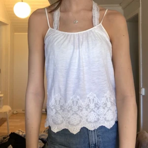 Linne från Cubus  - Fint linne från Cubus🤍 nypris var 200 och mitt är 50 plus + frakt📦 använd ett fåtal gånger!