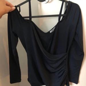 Topp - Mörkblå. Storlek S