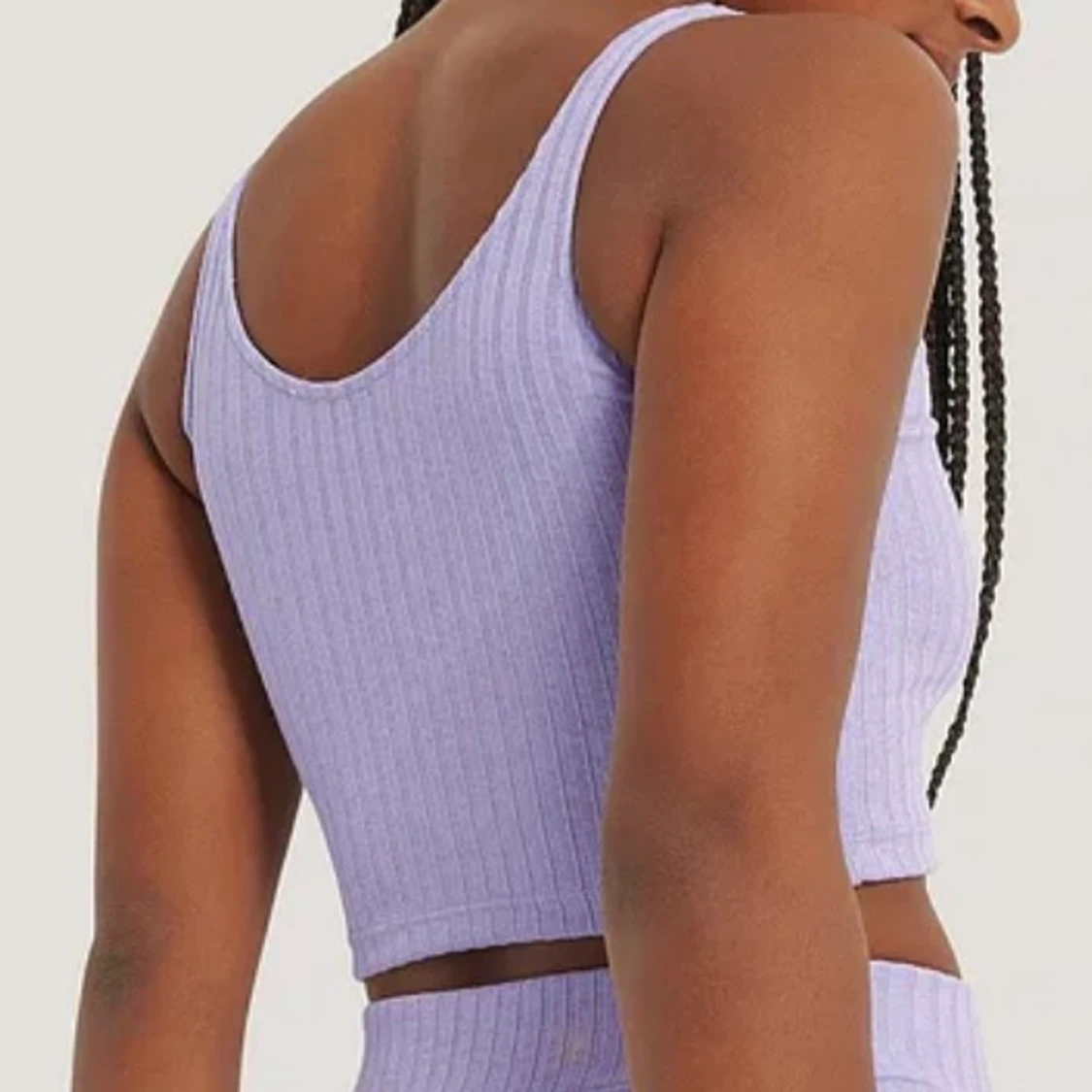 V-Ringat ribbat linne - 90