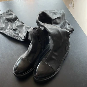 Lårhöga stövlar River island stl 39  - Helt nya skor från River Island stl 39 nypris 750kr 