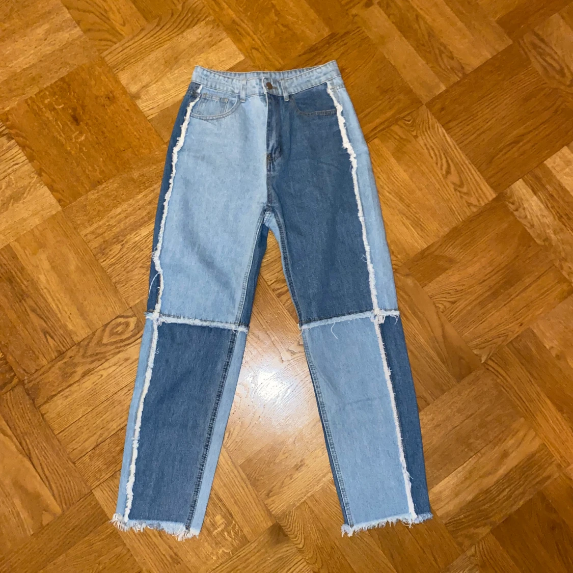 Colorblock jeans