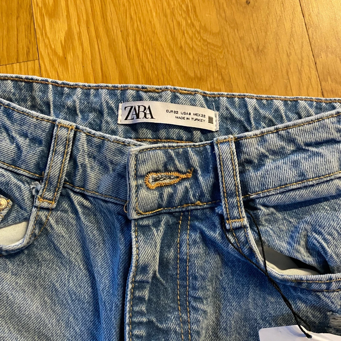 Zara jeans - 90