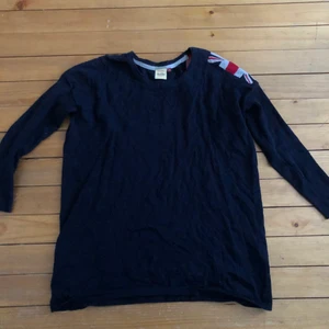 Tröja - Jag har använt den som ”kort klänning” en kväll då den är ganska lång