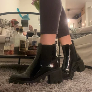 Boots  - Only worn like 1-2 times! Can meet in västerås or I can ship!