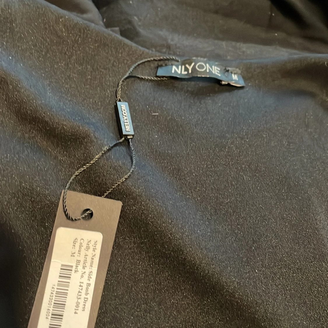 Fodralklänning Nelly  - 90