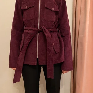 S - Ny, aldrig använd, strl S