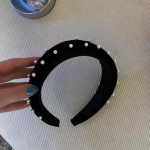 Hår diadem - Nyskick , köparen står för frakt 💕