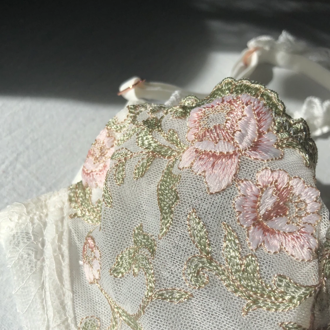 Romantisk balconette BH - 90