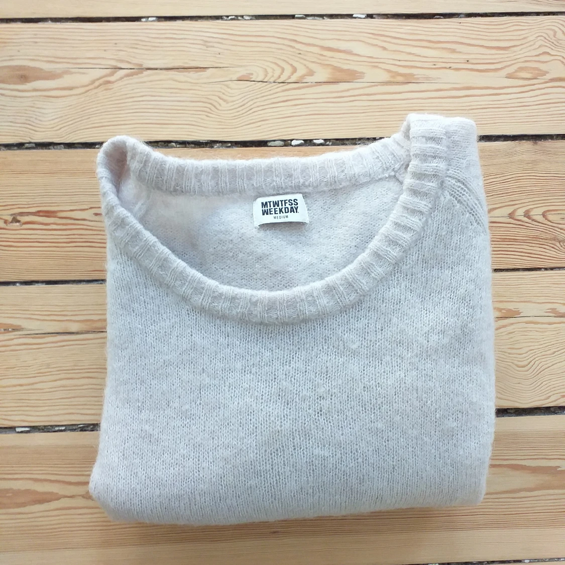 Superskön delicate knit sweater