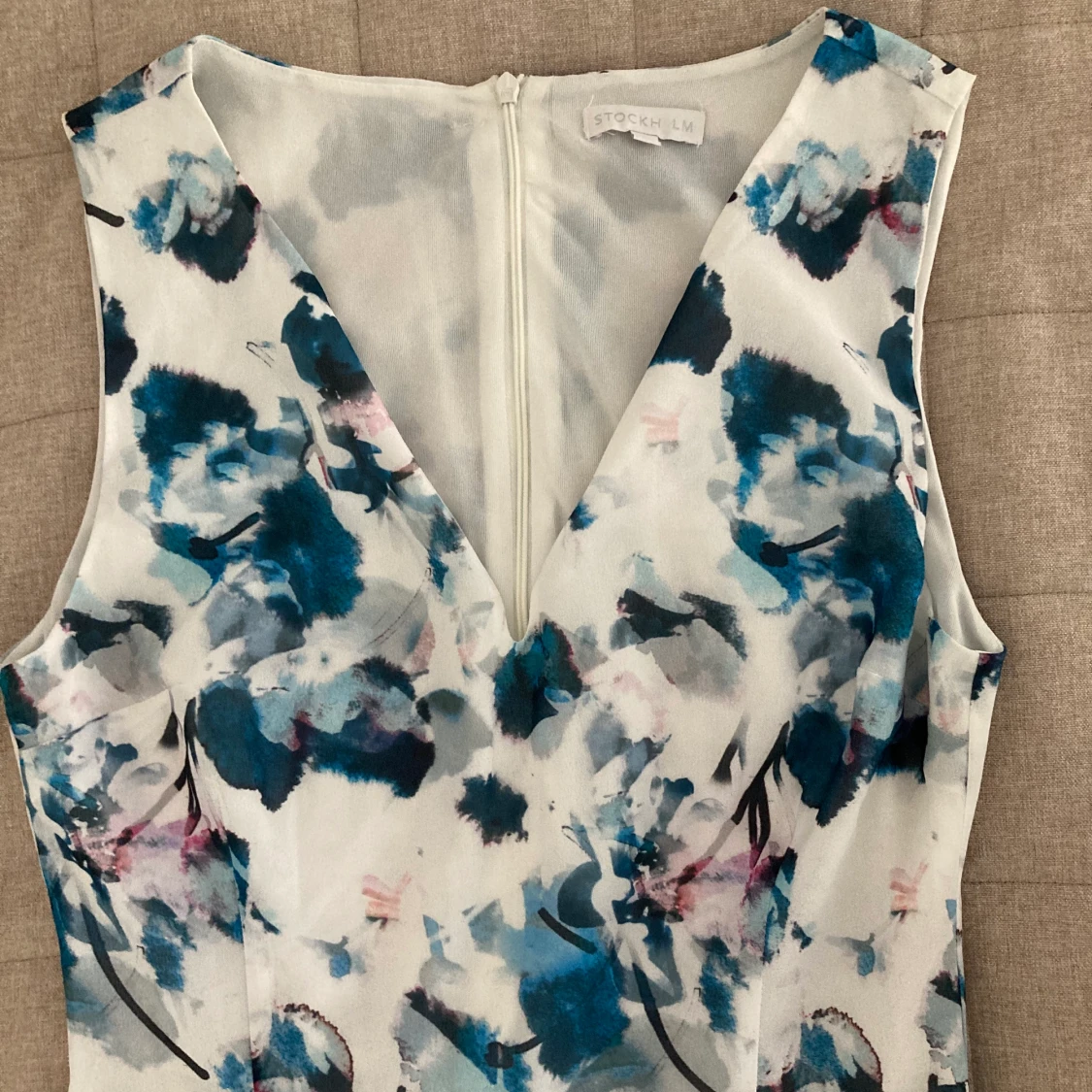 Fin klassisk klänning - 90