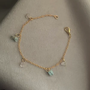 Armband med kristaller! - Armband med rosenkvarts och blå halvädelstenar!