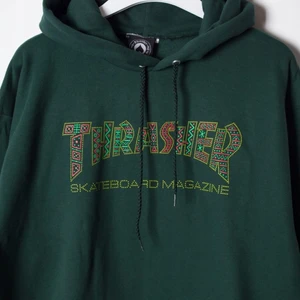 Äkta Thrasher limited edition hoodie - Säljer min nästan oanvända limited edition thrasher gröna hoodie med storlek S. Skön och sitter lite oversized på tjejer på det är S i male size. Nypris 1000kr och slutsåld. 